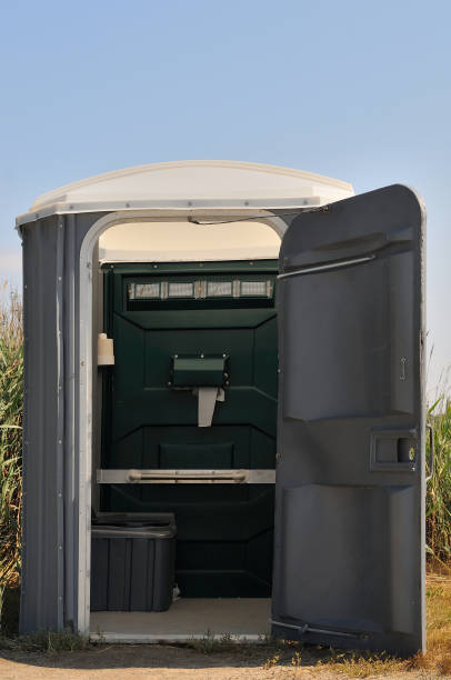 Portable Toilet Options We Offer in Oakland, PA